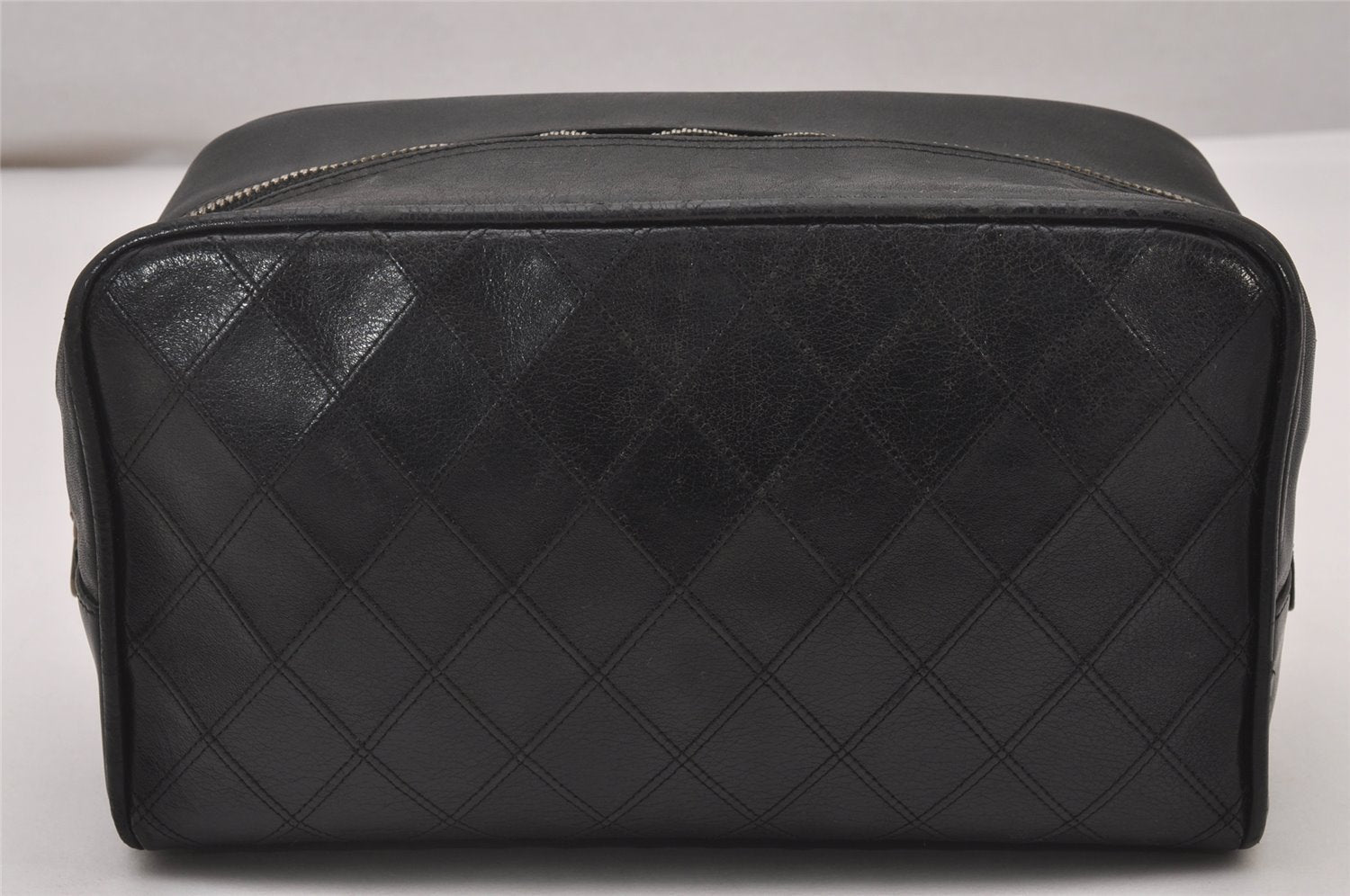 Authentic CHANEL Calf Skin Bicolore CC Logo Clutch Hand Bag Purse Black 5634I