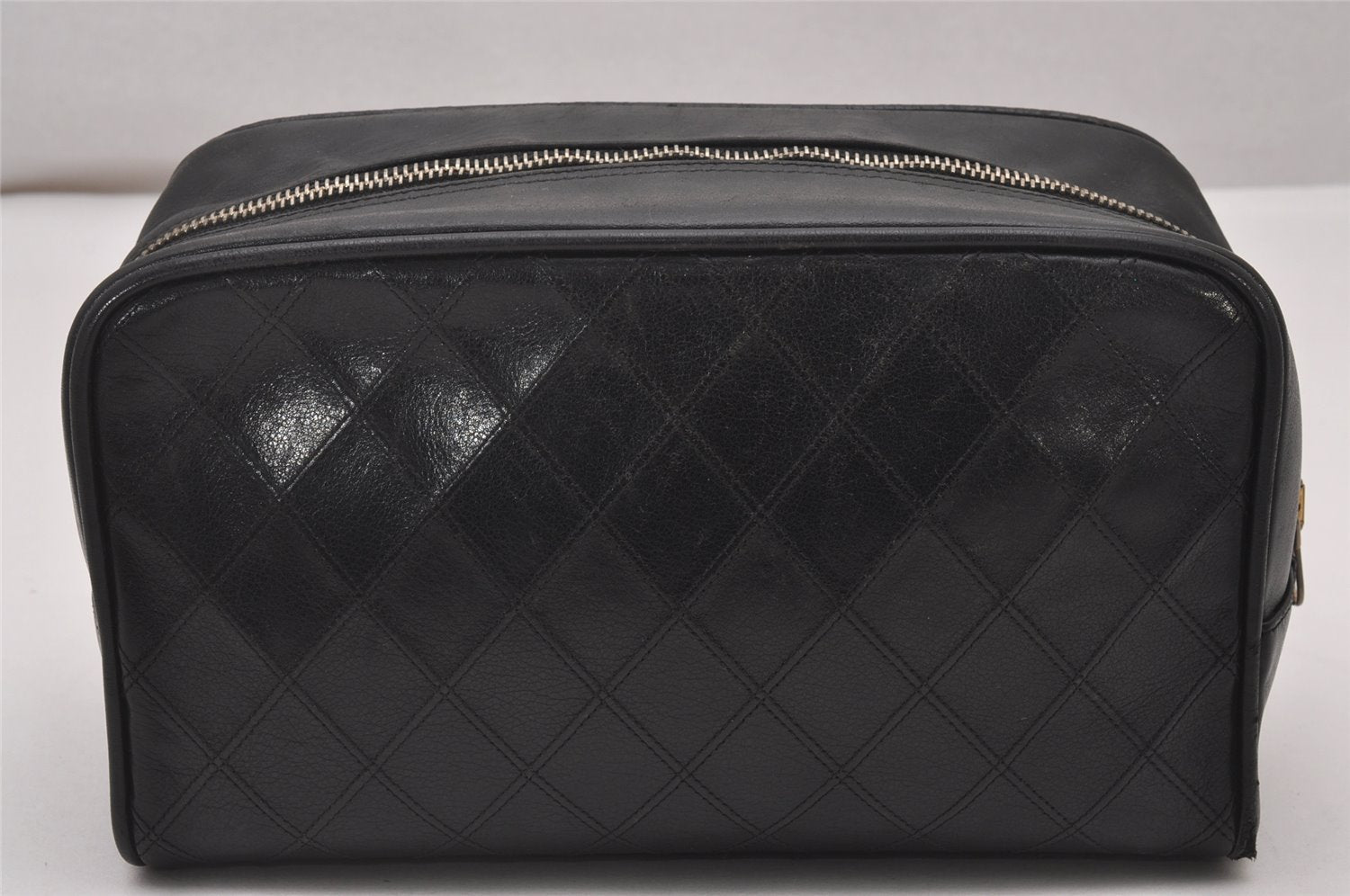 Authentic CHANEL Calf Skin Bicolore CC Logo Clutch Hand Bag Purse Black 5634I