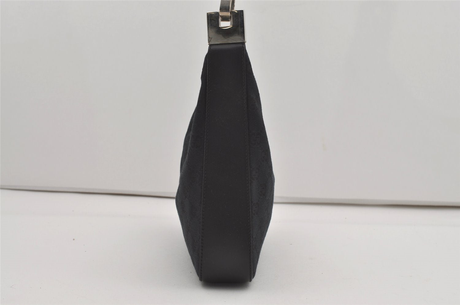 Authentic GUCCI Shoulder Bag Purse GG Canvas Leather 0013812 Black 5653I