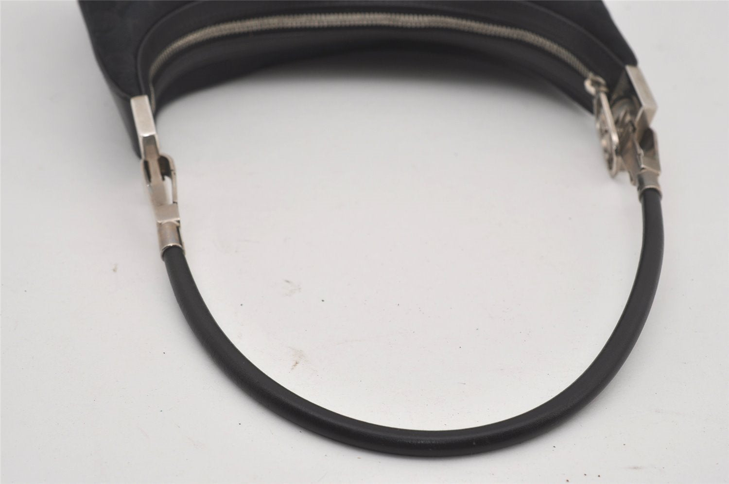 Authentic GUCCI Shoulder Bag Purse GG Canvas Leather 0013812 Black 5653I