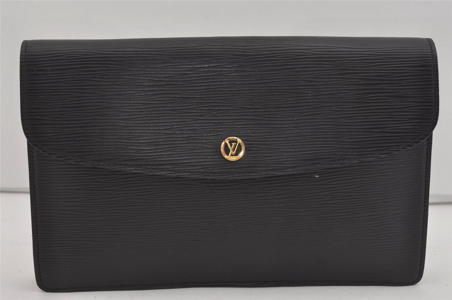 Authentic Louis Vuitton Epi Montaigne 27 Clutch Hand Bag Black M52652 LV 5656I