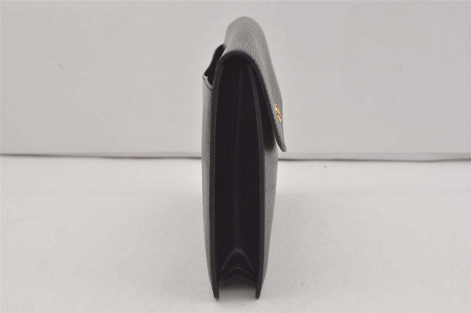 Authentic Louis Vuitton Epi Montaigne 27 Clutch Hand Bag Black M52652 LV 5656I