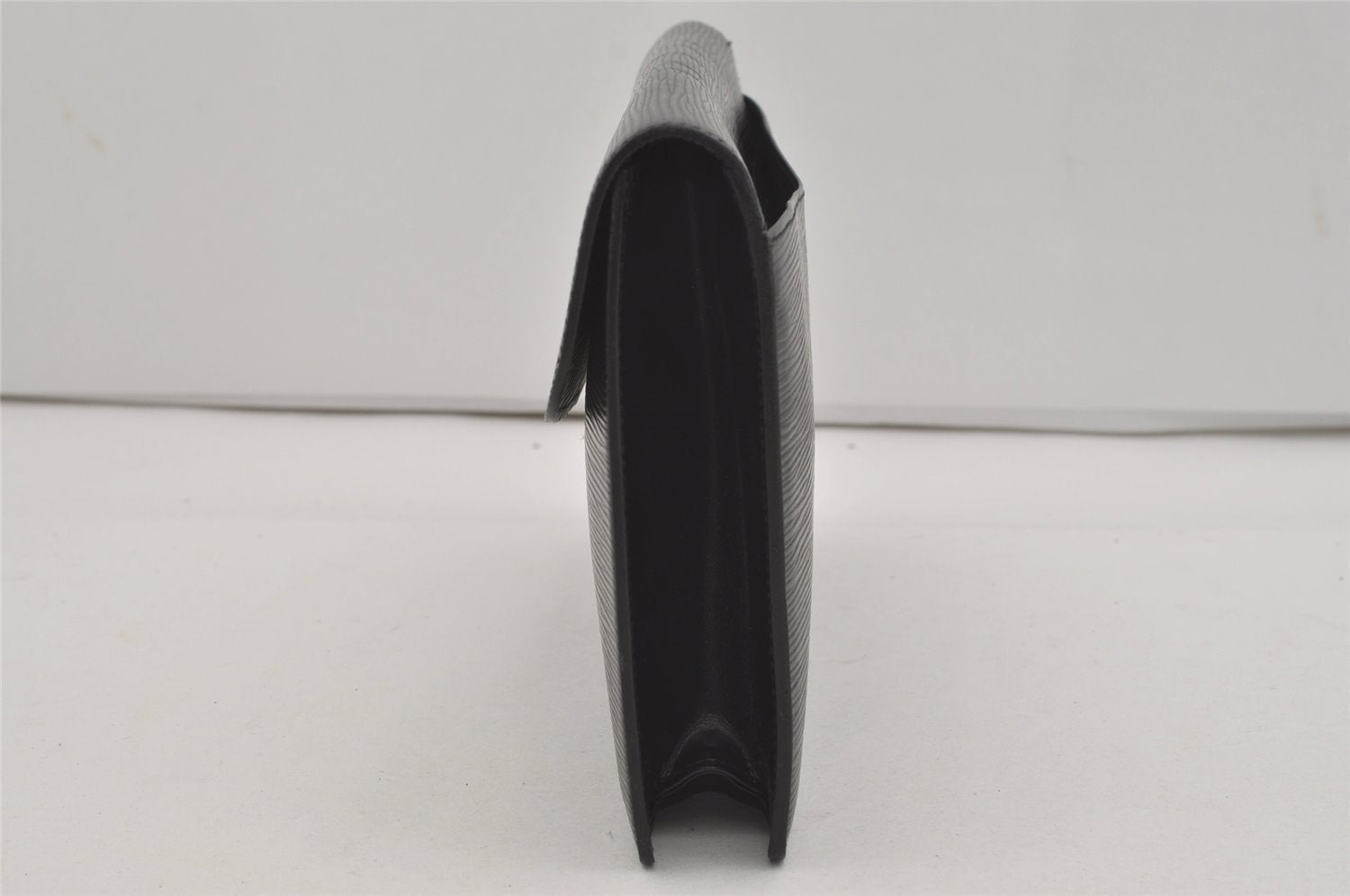 Authentic Louis Vuitton Epi Montaigne 27 Clutch Hand Bag Black M52652 LV 5656I