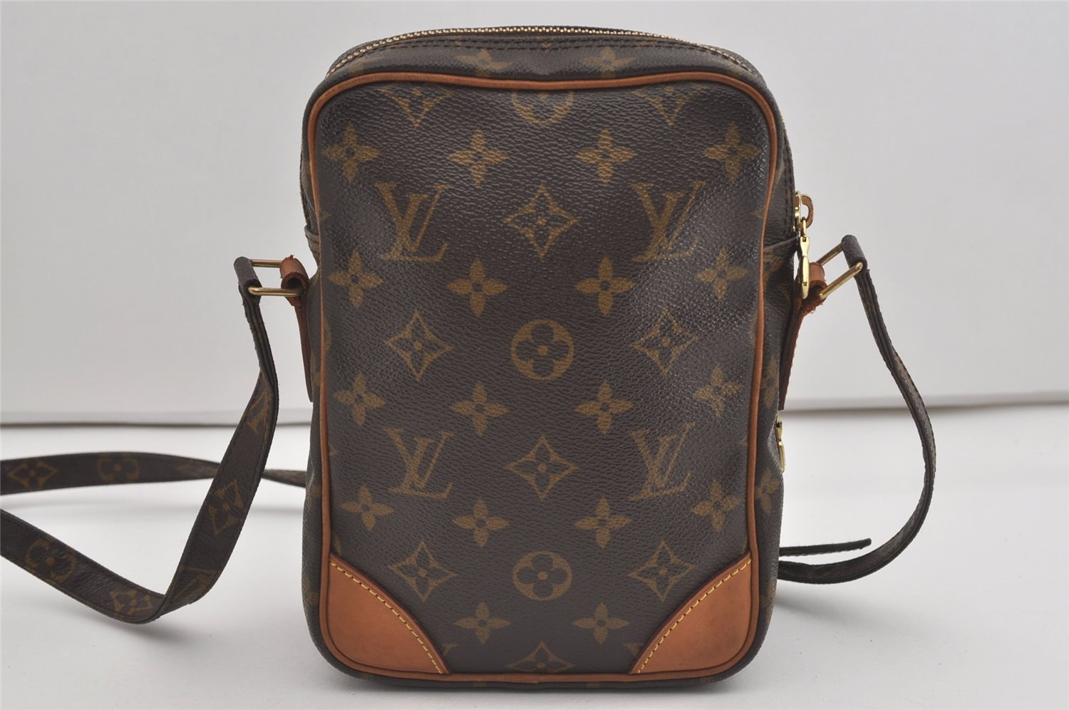 Authentic Louis Vuitton Monogram Amazone Shoulder Cross Body Bag M45236 LV 5658I