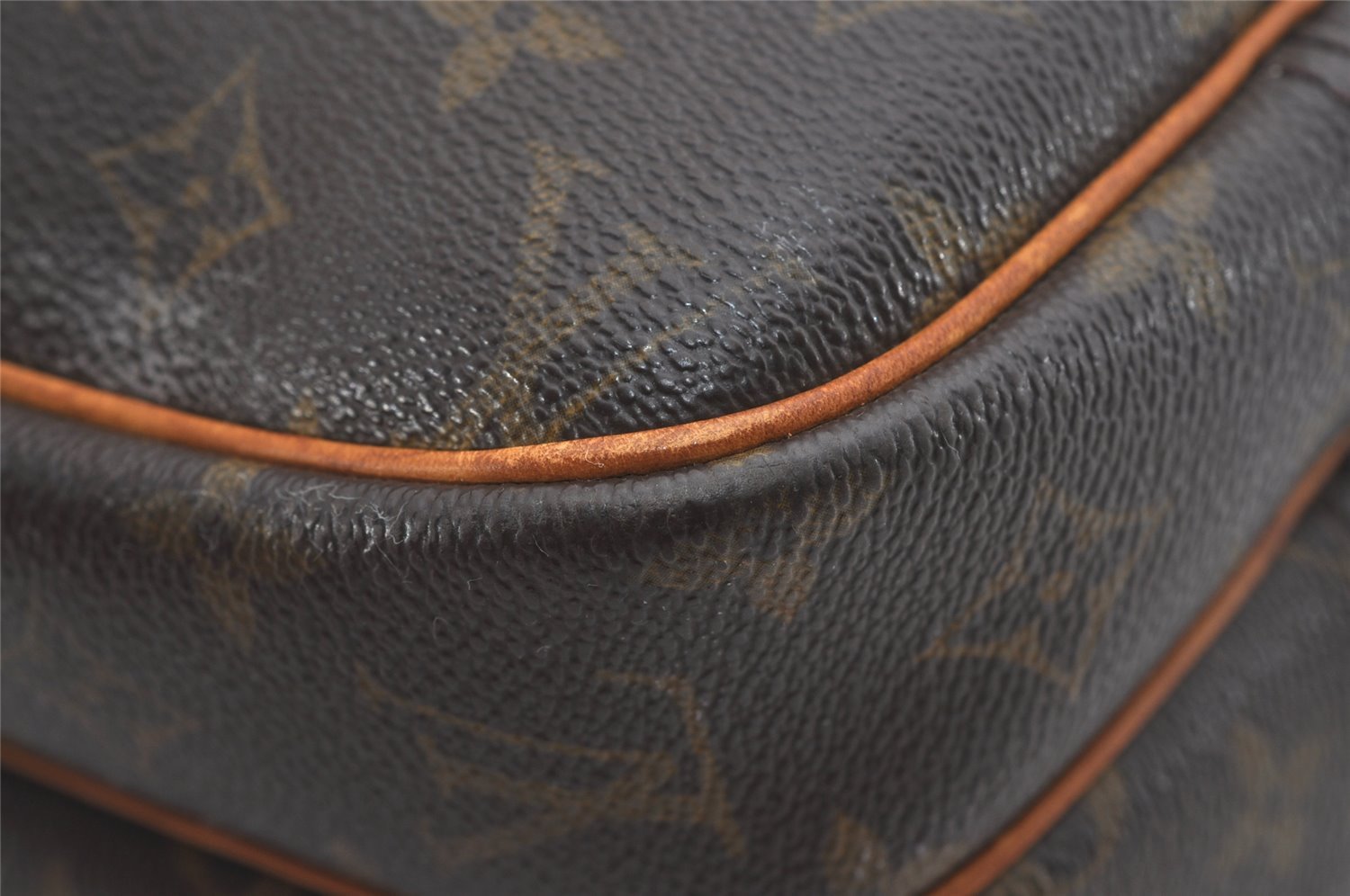 Authentic Louis Vuitton Monogram Reporter PM Shoulder Cross Bag M45254 LV 5660I