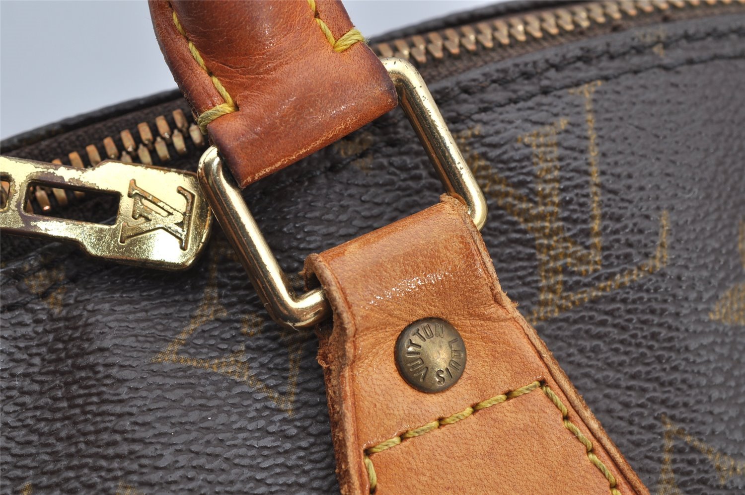 Authentic Louis Vuitton Monogram Alma Hand Bag Purse M51130 LV 5676I