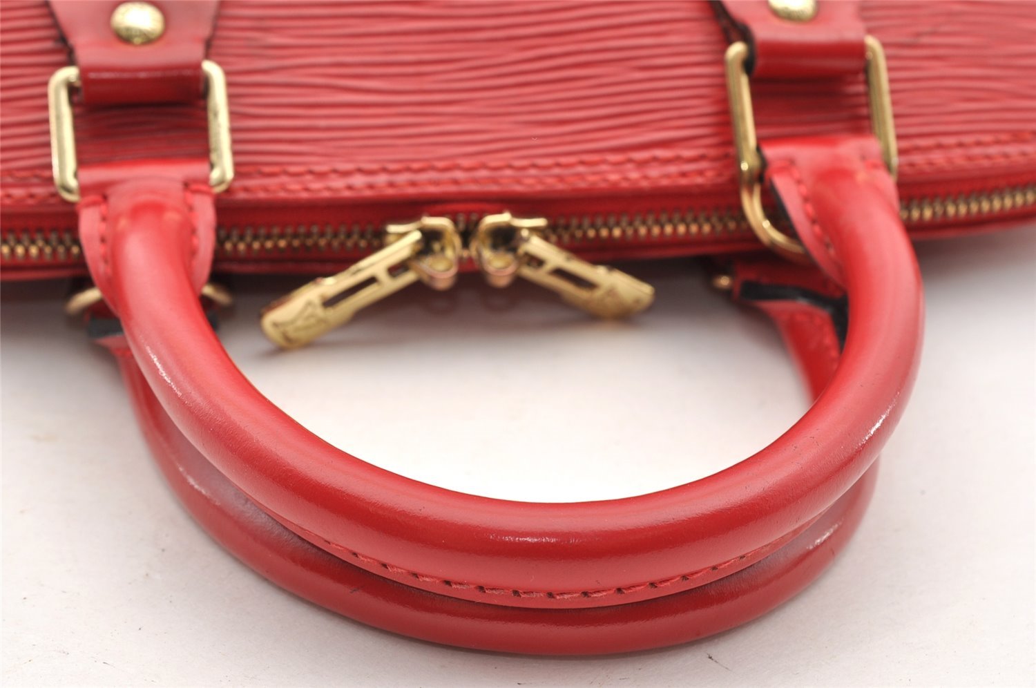 Authentic Louis Vuitton Epi Alma PM Hand Bag Red M52147 LV 5682I