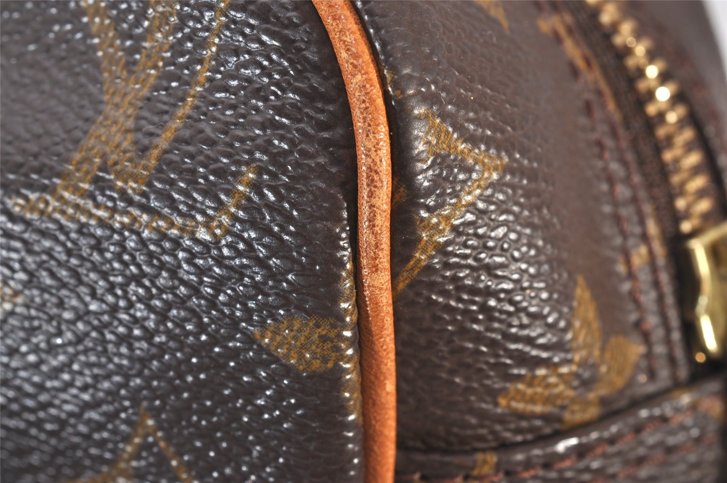 Authentic Louis Vuitton Monogram Nile Shoulder Cross Body Bag M45244 LV 5693I