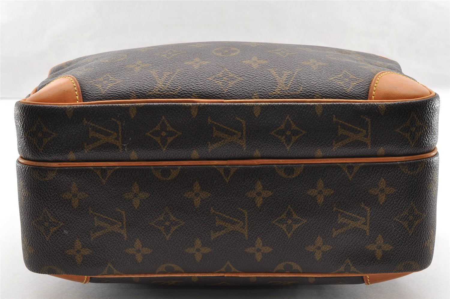 Authentic Louis Vuitton Monogram Nile Shoulder Cross Body Bag M45244 LV 5695I