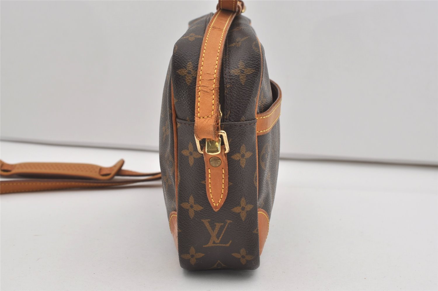 Authentic Louis Vuitton Monogram Trocadero 27 Shoulder Cross Bag M51274 LV 5699I