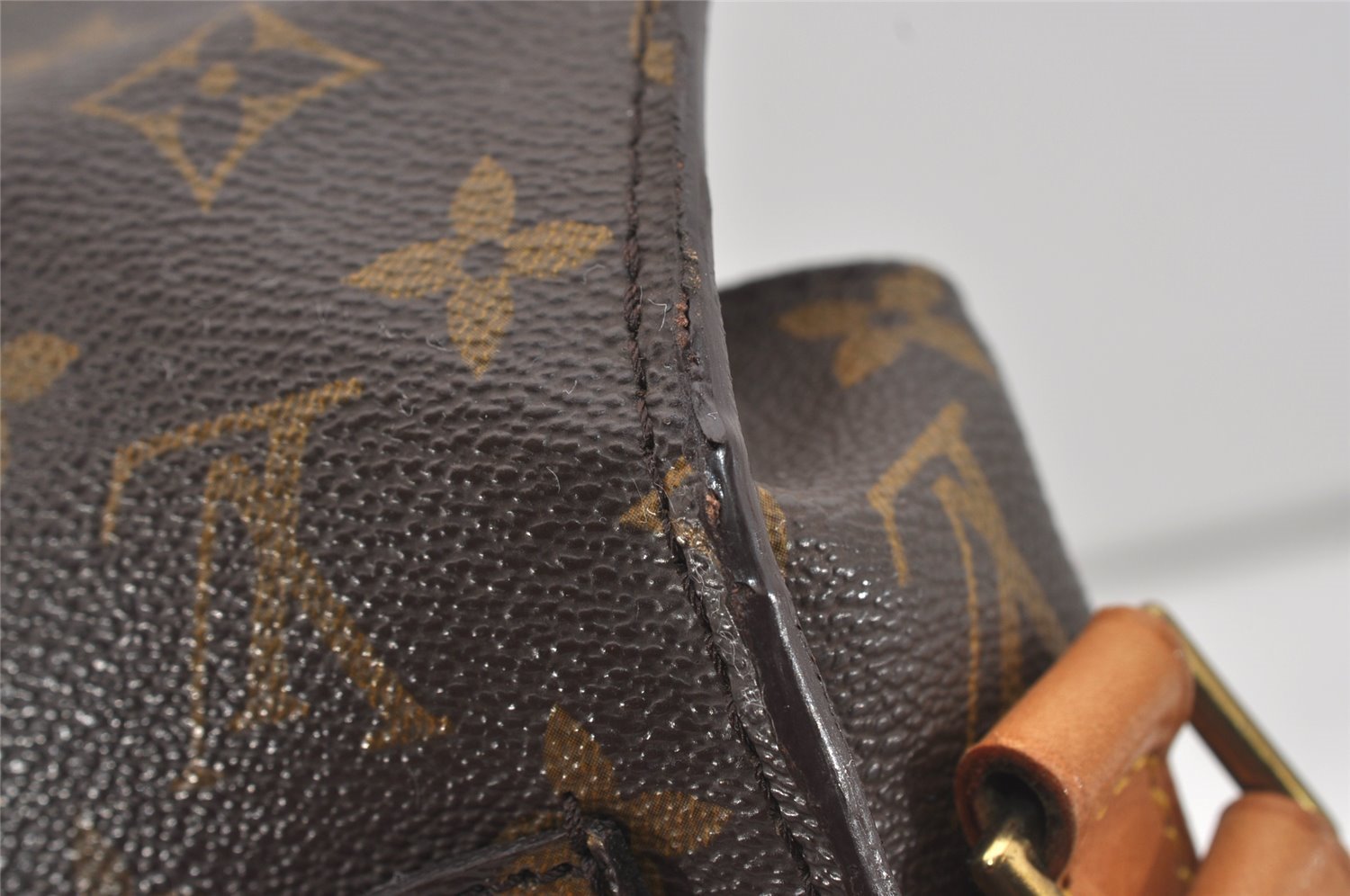 Authentic Louis Vuitton Monogram Saint Cloud GM M51242 Shoulder Cross Bag 5705I