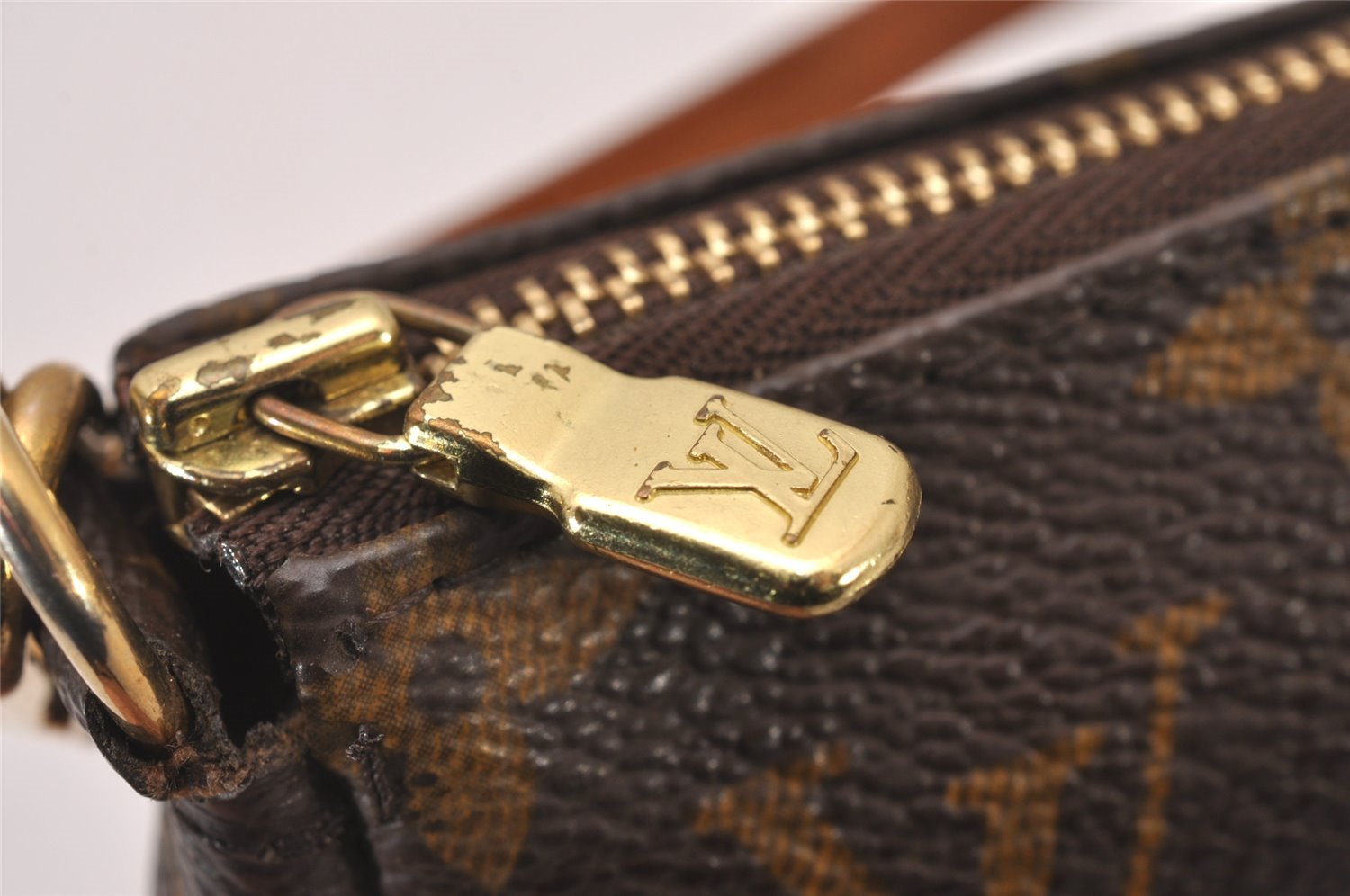 Authentic Louis Vuitton Monogram Pochette Accessoires Pouch M51980 LV 5708I