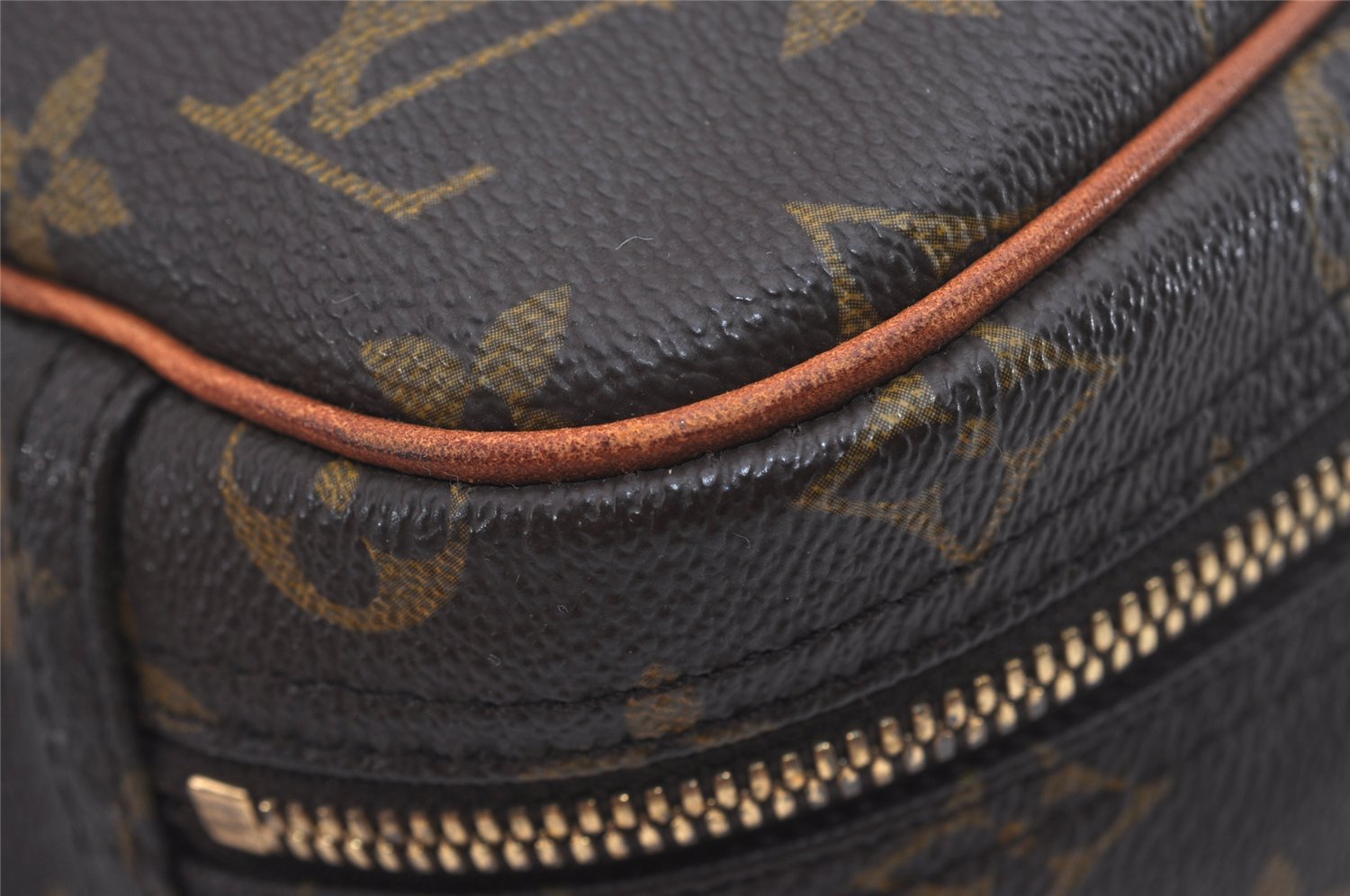 Authentic Louis Vuitton Monogram Excursion Hand Bag M41450 LV 5713I