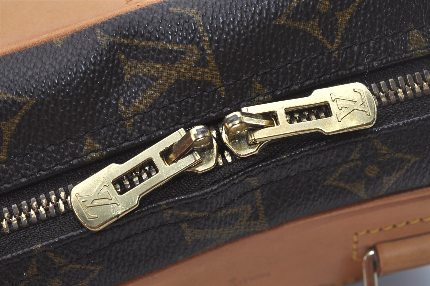 Authentic Louis Vuitton Monogram Excursion Hand Bag M41450 LV 5713I