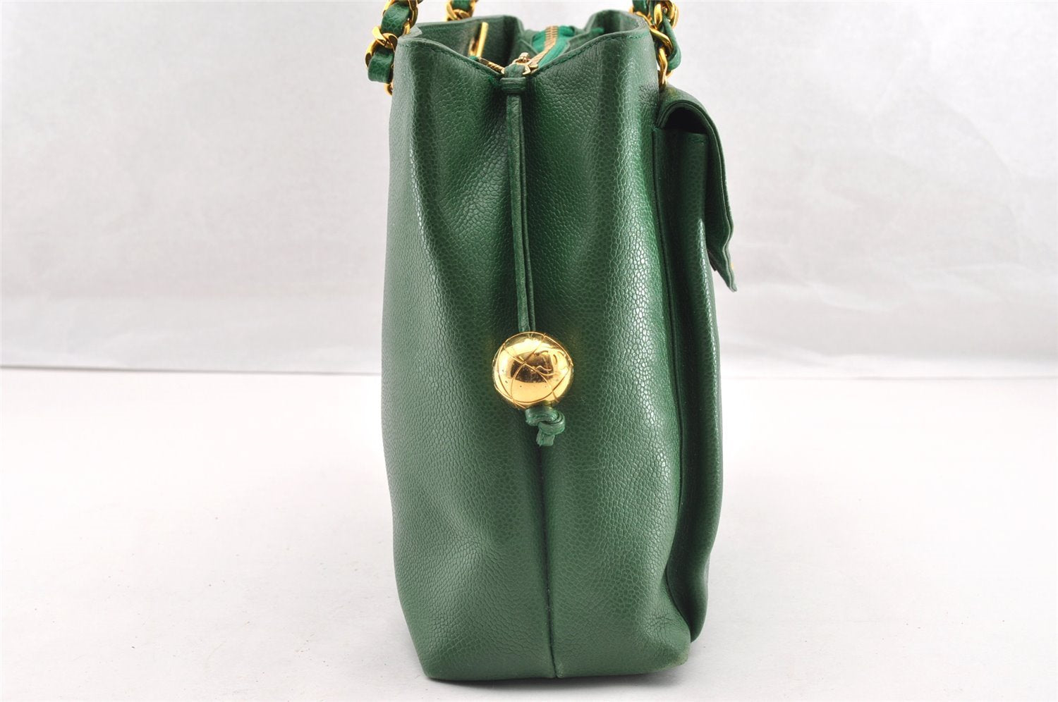 Authentic CHANEL Caviar Skin Vintage CC Logo Chain Shoulder Bag Green Junk 5716I