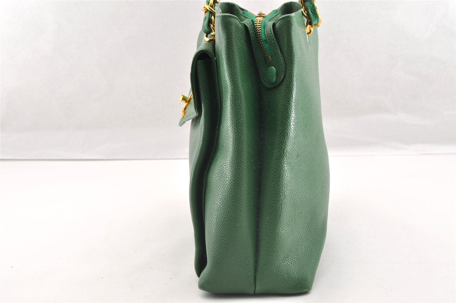 Authentic CHANEL Caviar Skin Vintage CC Logo Chain Shoulder Bag Green Junk 5716I