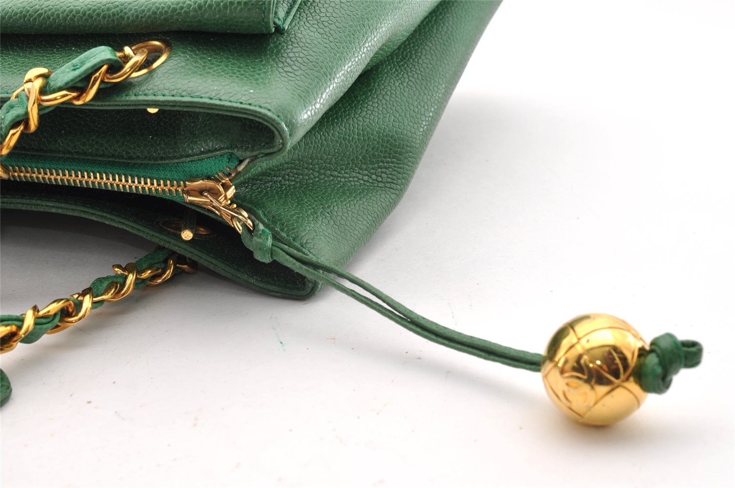 Authentic CHANEL Caviar Skin Vintage CC Logo Chain Shoulder Bag Green Junk 5716I