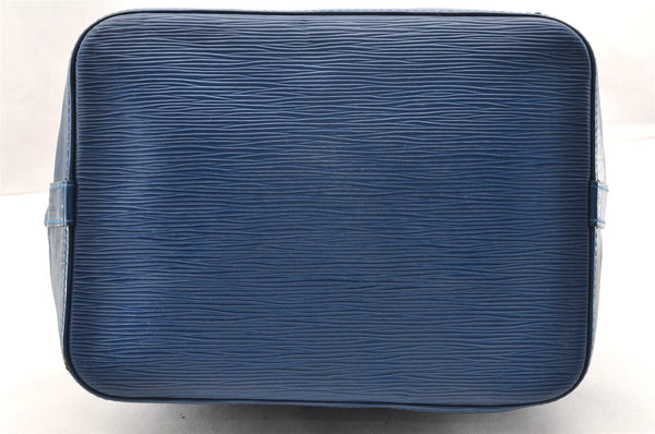 Authentic Louis Vuitton Epi Petit Noe Shoulder Drawstring Bag M44105 Blue 5722I