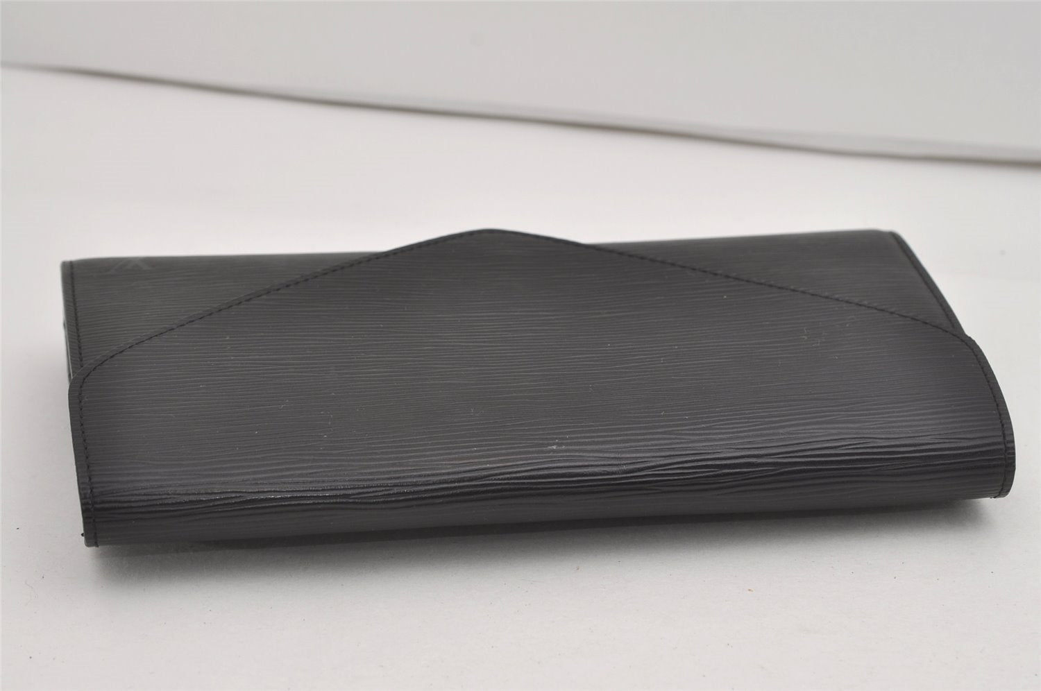 Authentic Louis Vuitton Epi Arts Deco Clutch Hand Bag Black M52632 LV 5727I