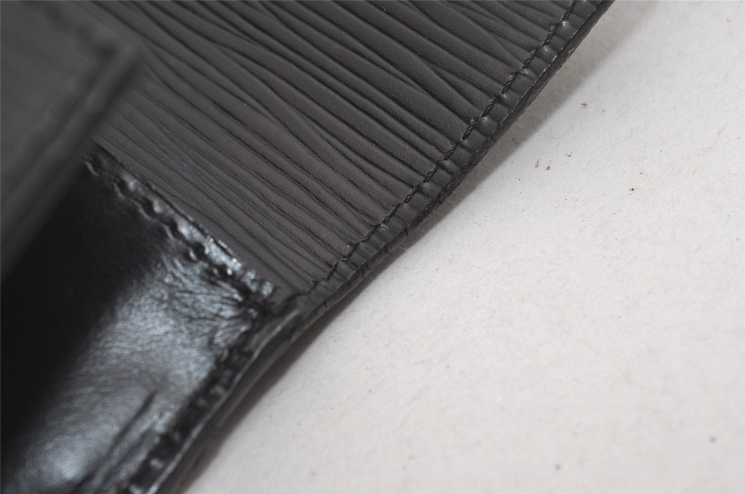 Authentic Louis Vuitton Epi Arts Deco Clutch Hand Bag Black M52632 LV 5727I