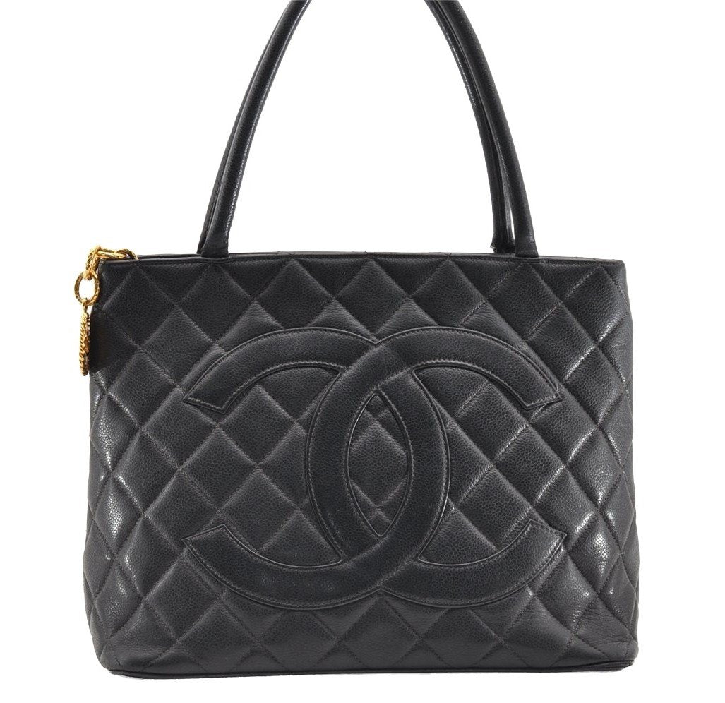 Authentic CHANEL Caviar Skin Medallion CC Logo Shoulder Tote Bag Black 5731I