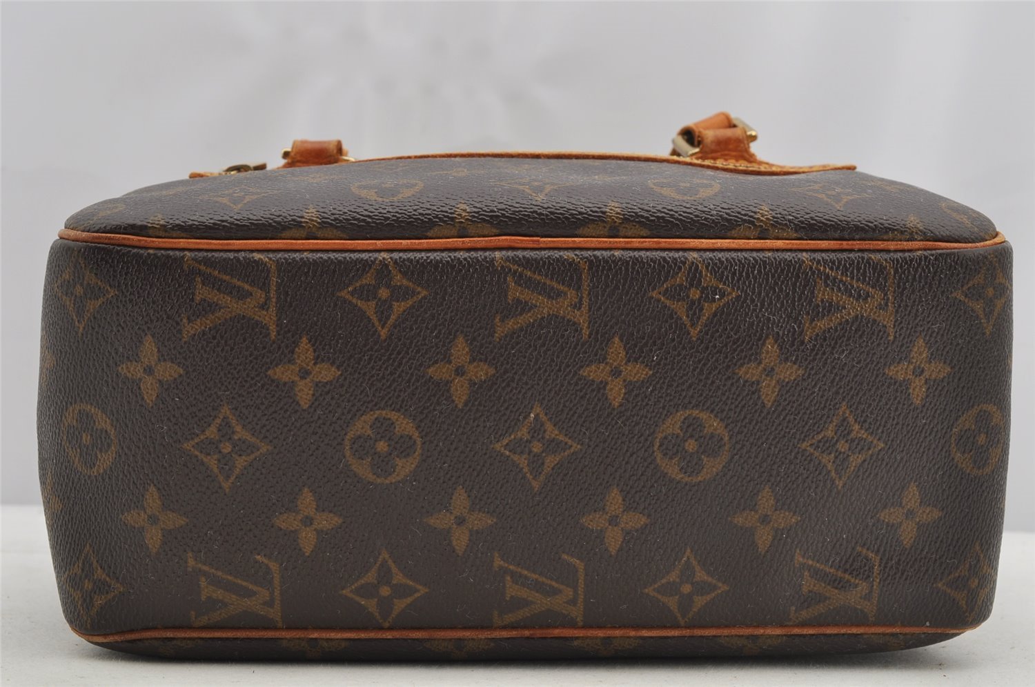 Authentic Louis Vuitton Monogram Cite MM Shoulder Bag M51182 LV Junk 5742I