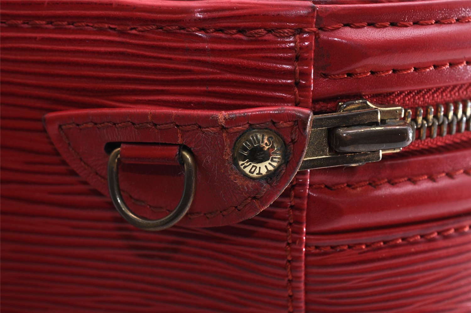 Authentic Louis Vuitton Epi Cannes Red Cosmetic Hand Bag Purse M48037 LV 5744I