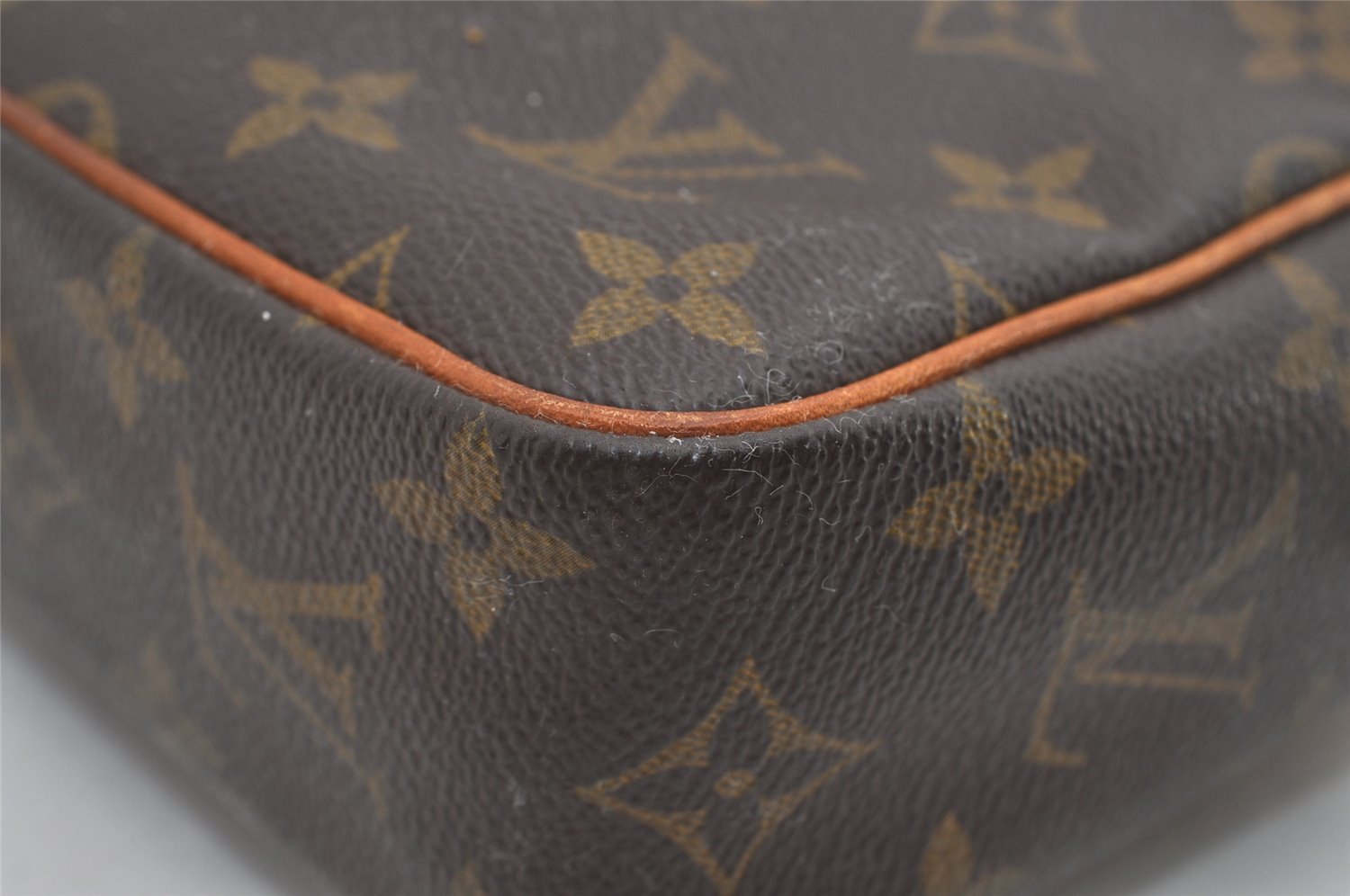 Authentic Louis Vuitton Monogram Compiegne 23 Clutch Hand Bag M51847 LV 5745I