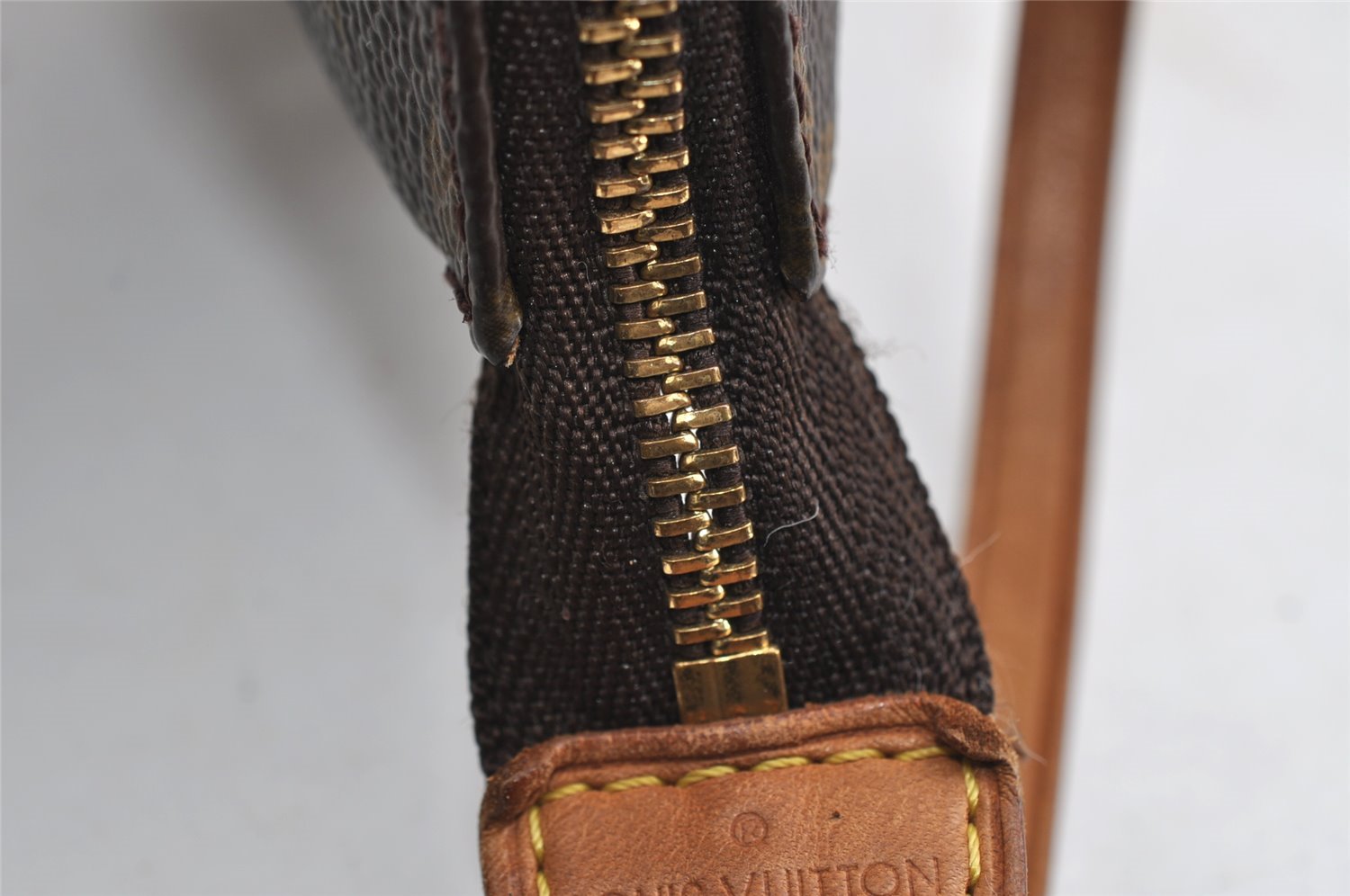 Authentic Louis Vuitton Monogram Pochette Accessoires Pouch M51980 LV 5746I