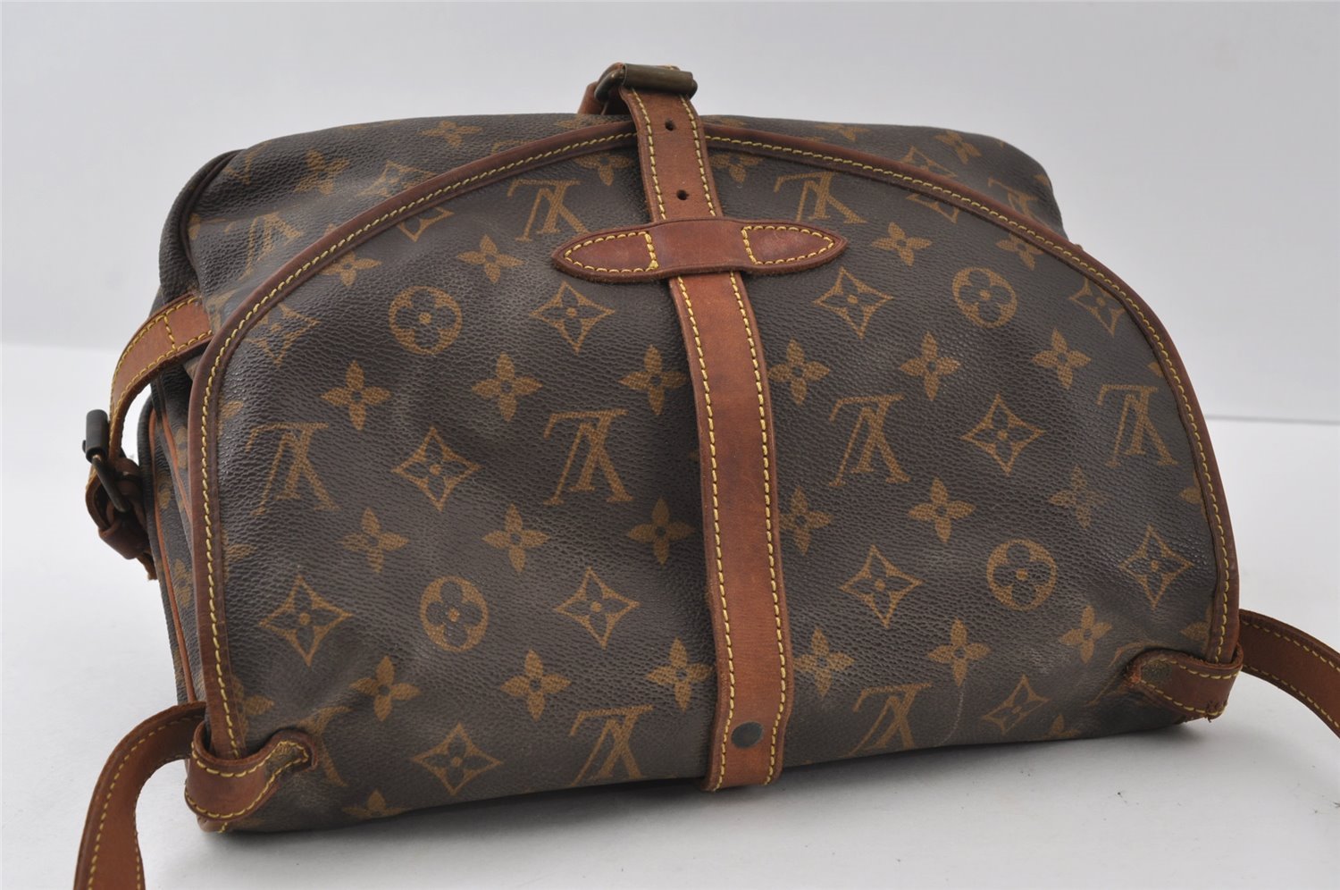 Authentic Louis Vuitton Monogram Saumur 30 Shoulder Cross Bag M42256 LV 5747I