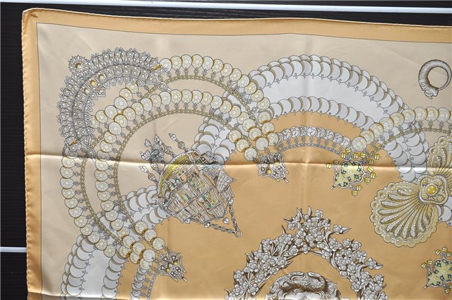 Authentic HERMES Carre 90 Scarf 