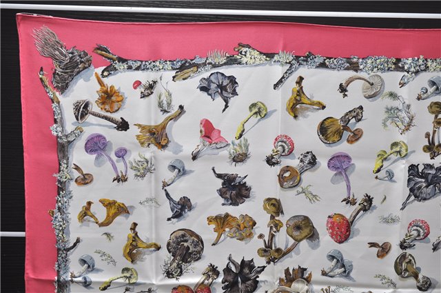 Authentic HERMES Carre 90 Scarf 