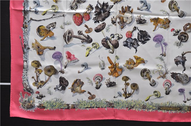 Authentic HERMES Carre 90 Scarf 