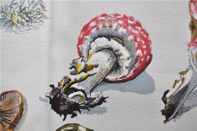 Authentic HERMES Carre 90 Scarf 