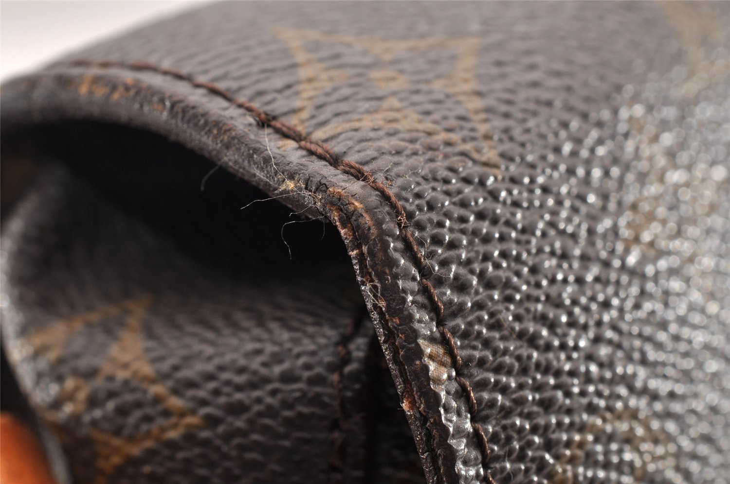 Authentic Louis Vuitton Monogram Saint Cloud MM M51243 Shoulder Cross Bag 5756I