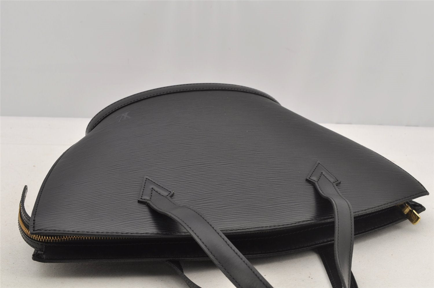 Authentic Louis Vuitton Epi Saint Jacques Hand Bag Black M52272 LV 5759I