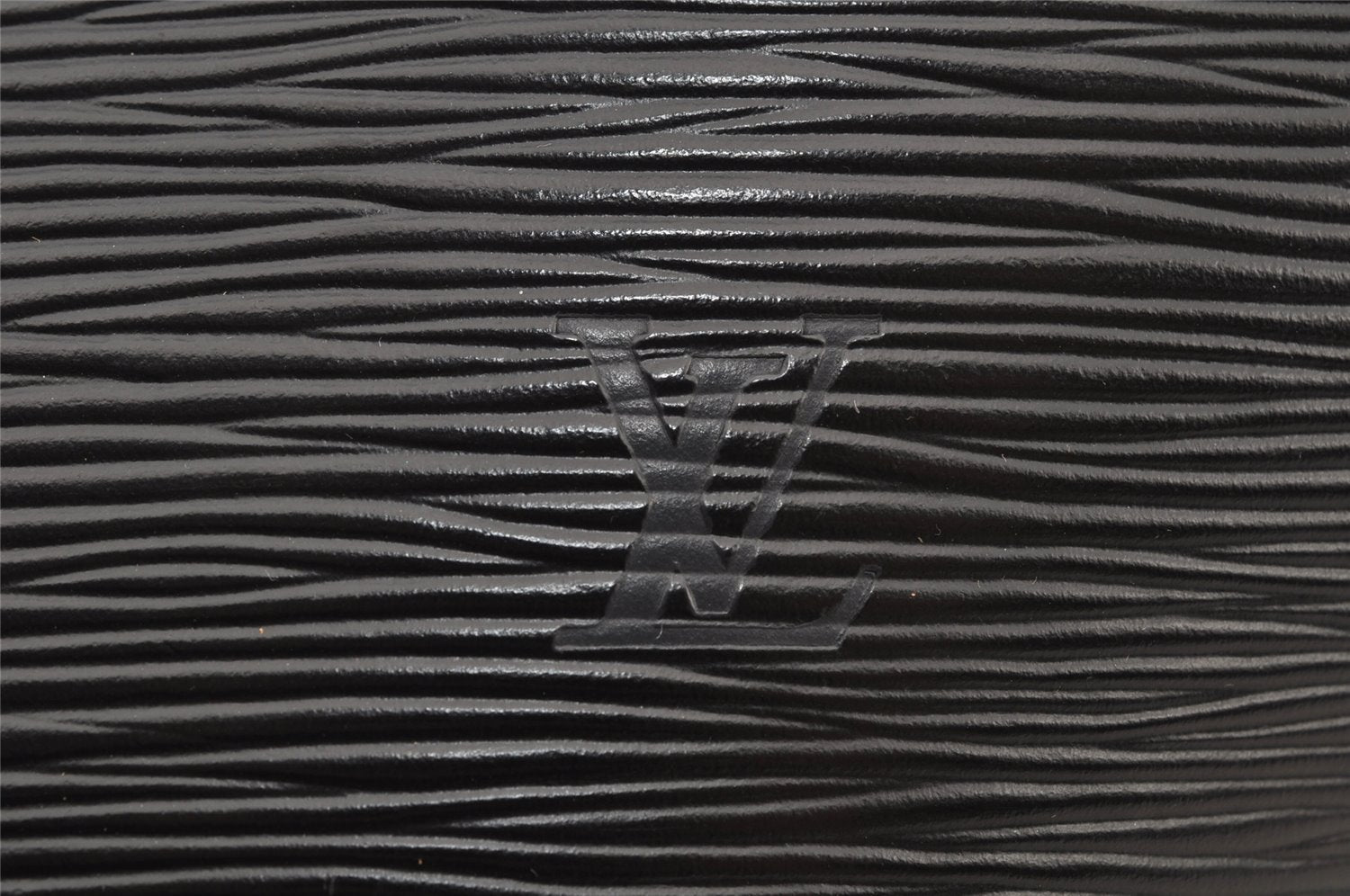 Authentic Louis Vuitton Epi Saint Jacques Hand Bag Black M52272 LV 5759I