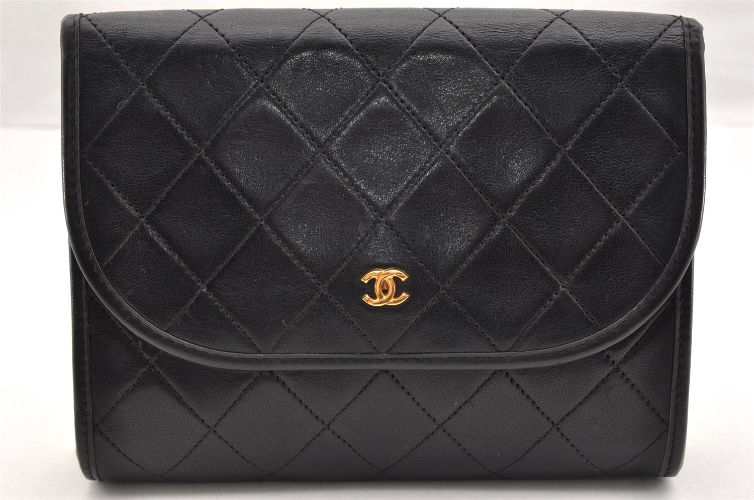 Authentic CHANEL Calf Skin Matelasse Chain Shoulder Cross Bag Black CC 5764I