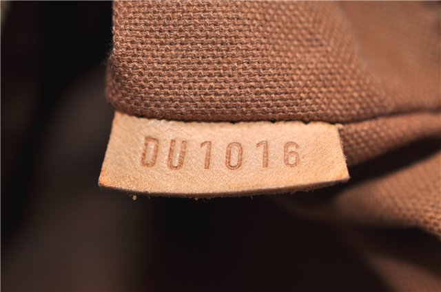 Authentic Louis Vuitton Monogram Batignolles Horizontal Tote Bag M51154 LV 5771D