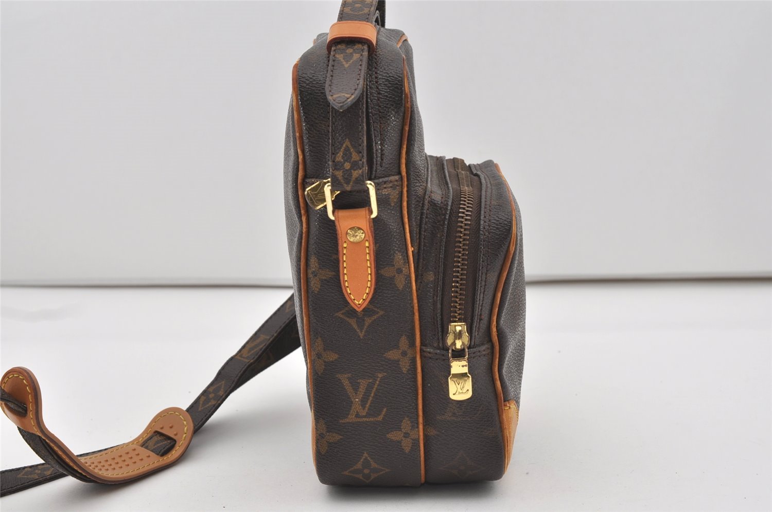 Authentic Louis Vuitton Monogram Amazone Shoulder Cross Body Bag M45236 LV 5775I