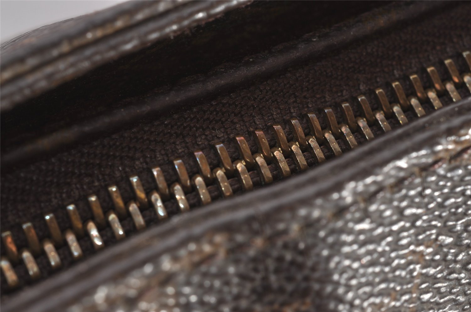 Authentic Louis Vuitton Monogram Looping GM Shoulder Bag M51145 LV 5784I