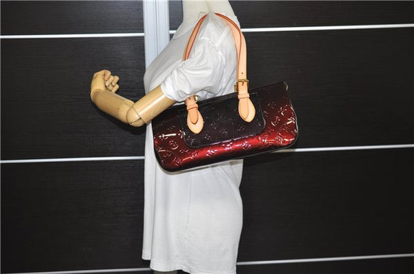 Auth Louis Vuitton Vernis Rose Wood Avenue Shoulder Bag Wine Red M93510 LV 5785E