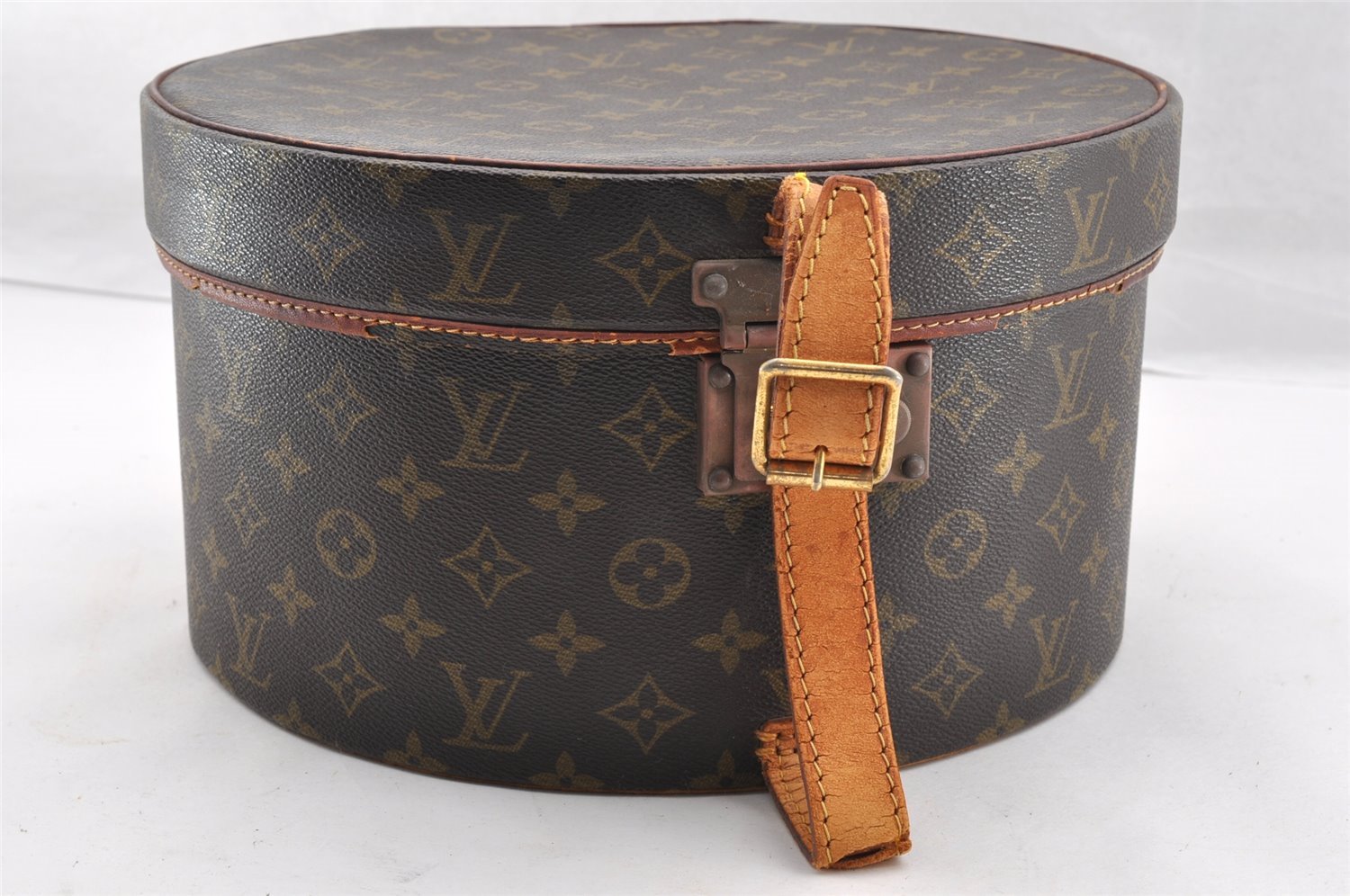 Authentic Louis Vuitton Monogram Boite Chapeaux 30 Hat Box M23626 LV 5786I