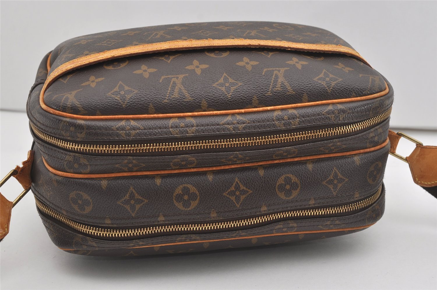 Authentic Louis Vuitton Monogram Reporter PM Shoulder Cross Bag M45254 LV 5804I