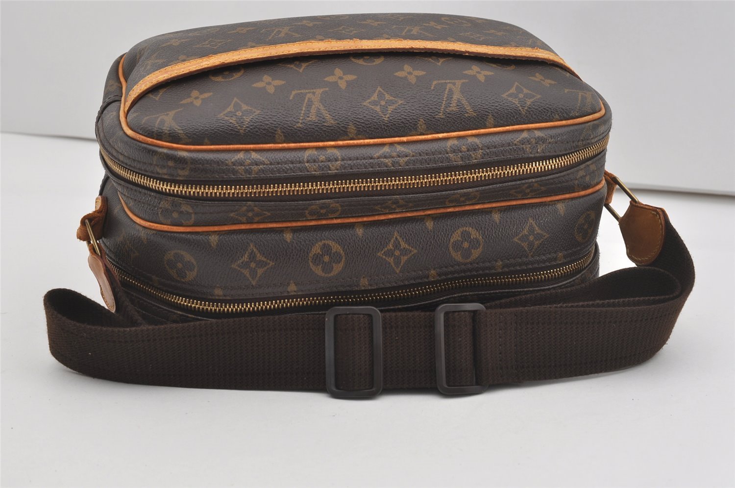 Authentic Louis Vuitton Monogram Reporter PM Shoulder Cross Bag M45254 LV 5804I