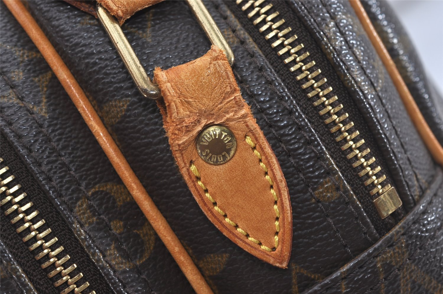 Authentic Louis Vuitton Monogram Reporter PM Shoulder Cross Bag M45254 LV 5804I