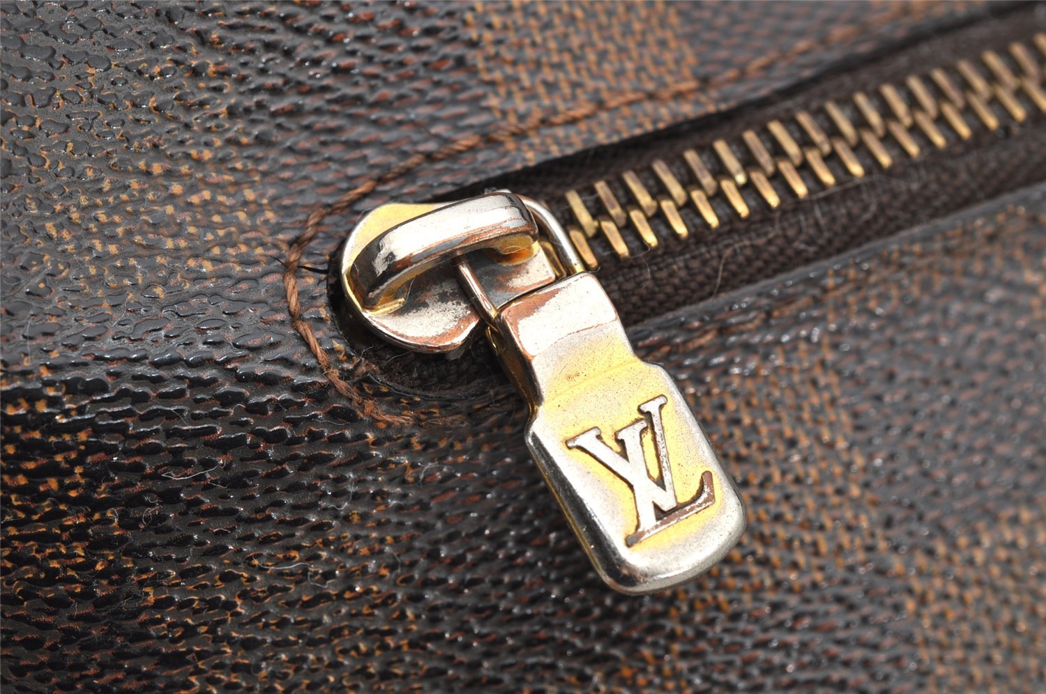 Authentic Louis Vuitton Damier Brooklyn MM Shoulder Cross Bag N51211 LV 5805I