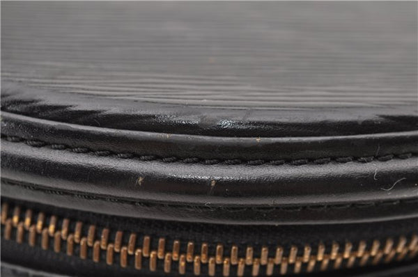 Authentic LOUIS VUITTON Epi Cannes Cosmetic Hand Bag Black M48032 LV 5806C