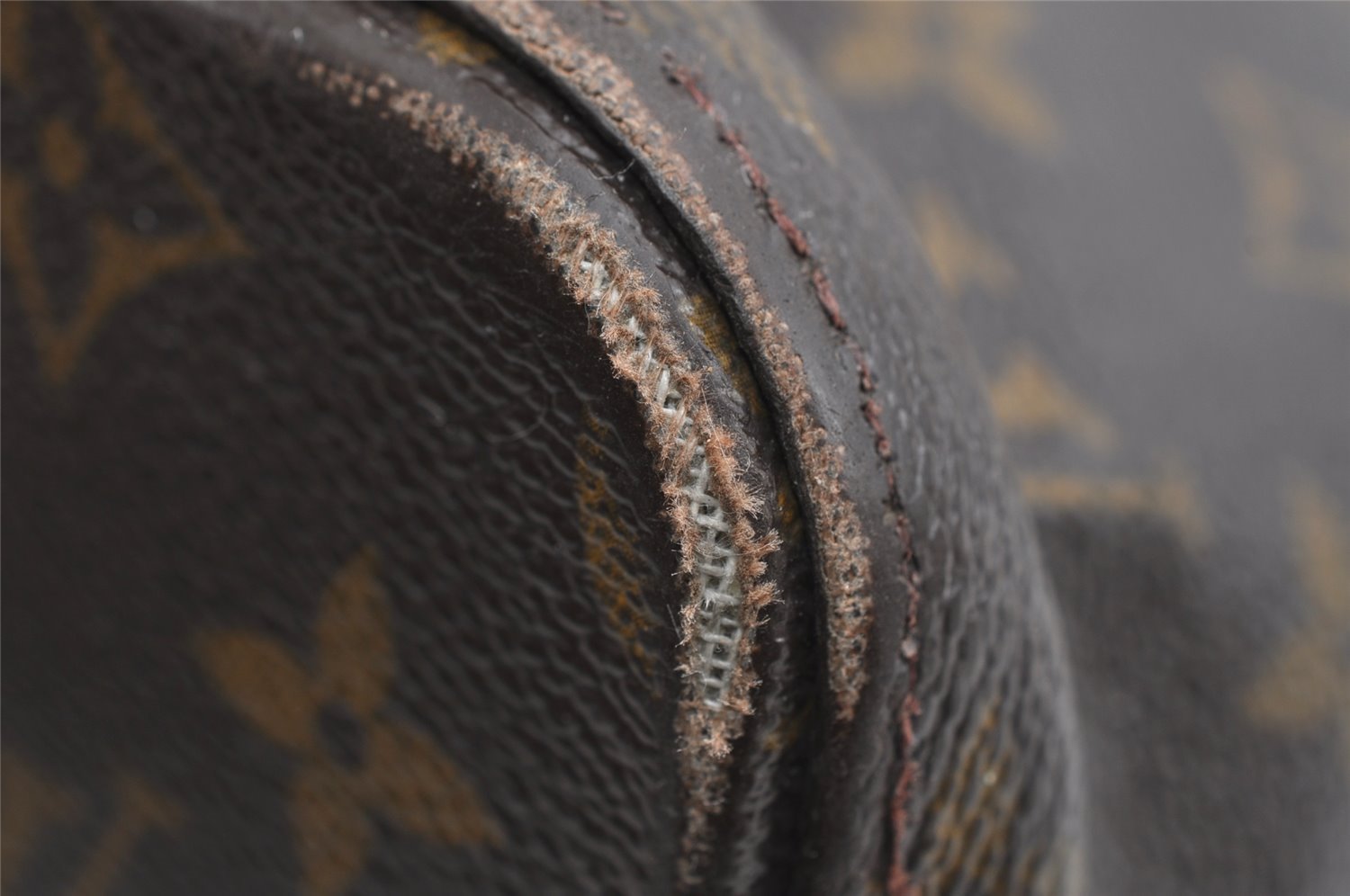 Authentic Louis Vuitton Monogram Luco Shoulder Tote Bag M51155 LV 5806I