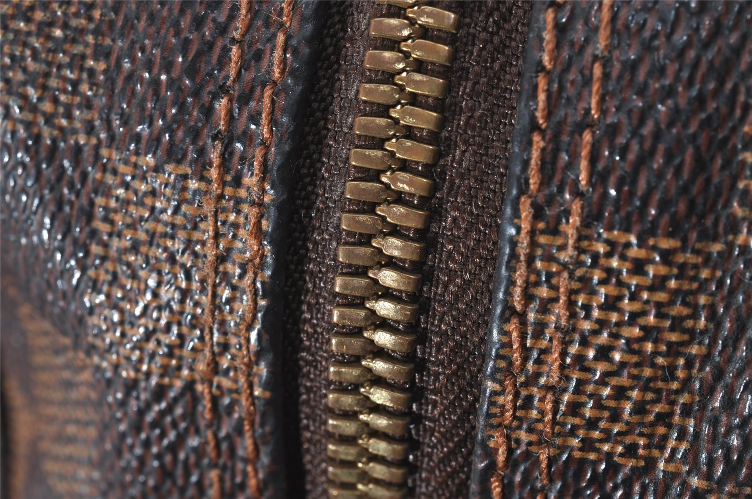 Authentic Louis Vuitton Damier Naviglio Shoulder Cross Body Bag N45255 LV 5812I